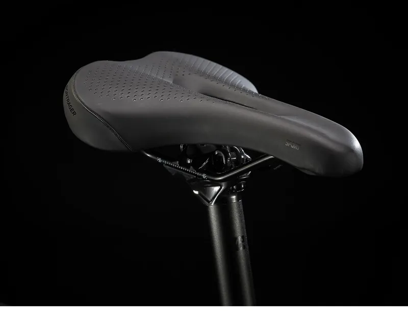 Trek FX 2 Disc Hybrid Bike in Viper Red-5